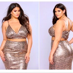 NWT Fashion Nova “Slithering Snake” Sequin Skirt Set! 🤎🐍